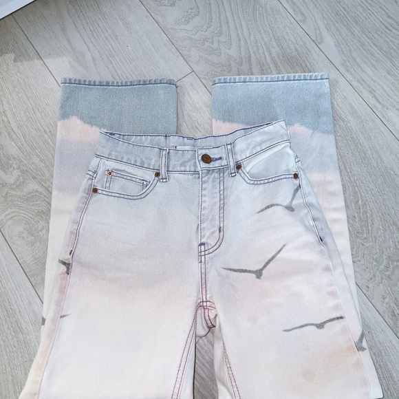SOLD🚫Urban outfitters seagull ombré scenic cowboy jeans size 24 - Picture 7 of 7